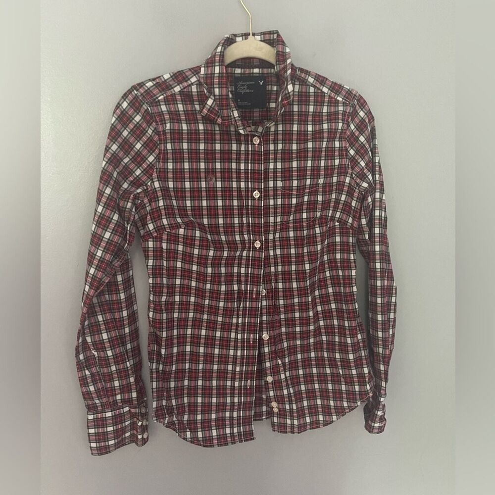 AEO Women's plaid button up collared shirt 6 Nwot